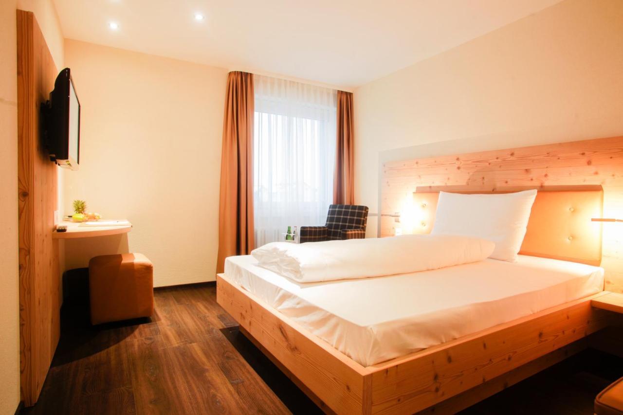 Gasthaus Zur Waldegg Horw Quarto foto